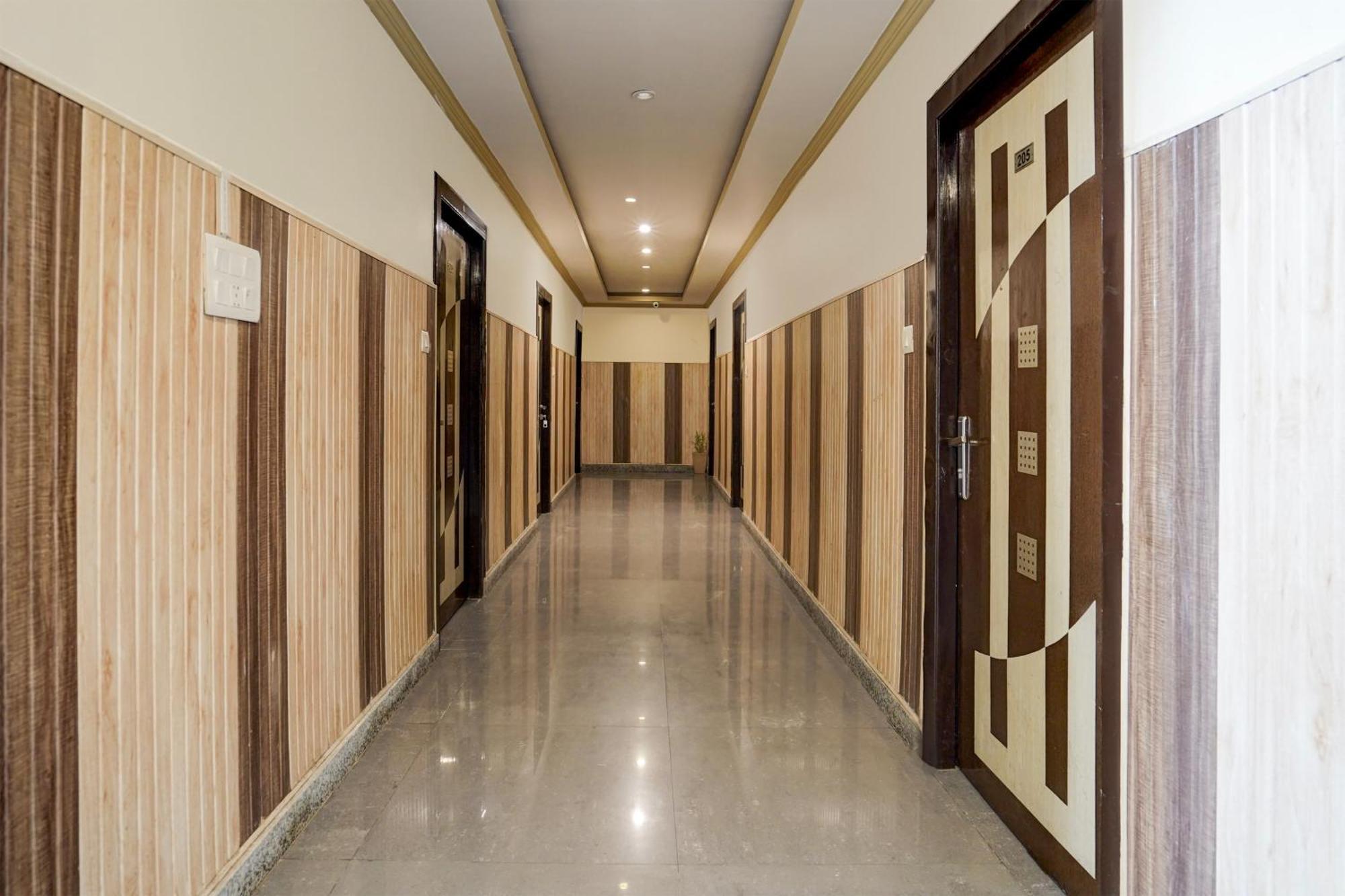 Super Townhouse Haridwar Near Har Ki Pauri Hotel Exterior photo